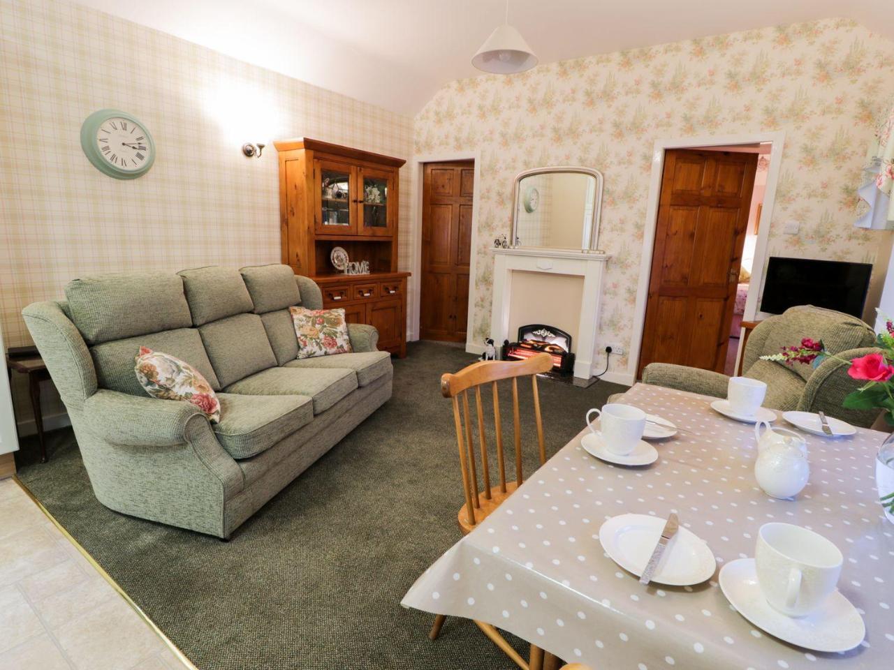Garden Cottage Castle Douglas ภายนอก รูปภาพ
